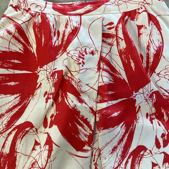 CLASSIQUES ENTIER Red Floral Pleated Front SILK PRINT A-LINE SKIRT - Picture 3 of 5